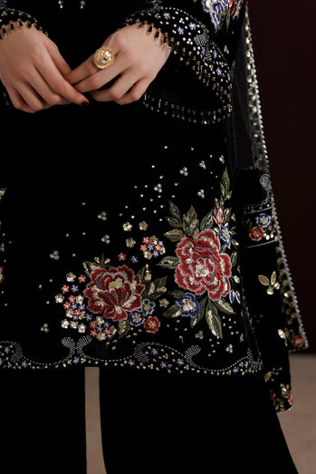 BAROQUE - EMBROIDERED VELVET UF-4552