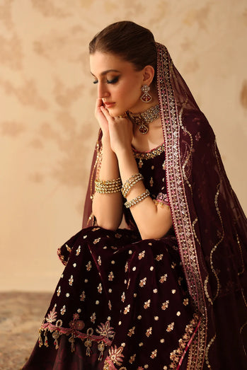 BAROQUE - EMBROIDERED VELVET UF-4313