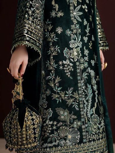 BAROQUE - EMBROIDERED VELVET UF-4554